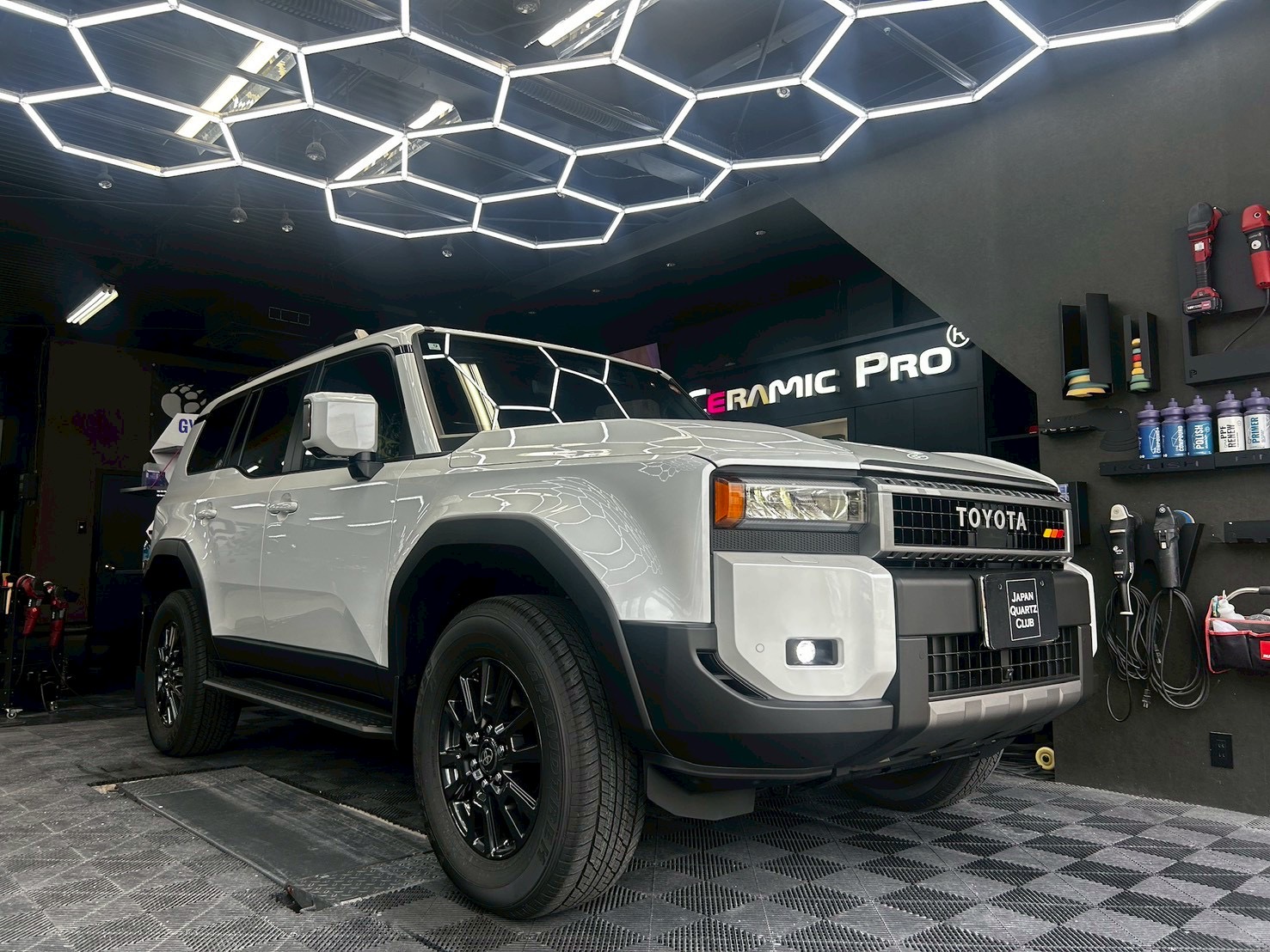 神戸市　ランドクルーザー200