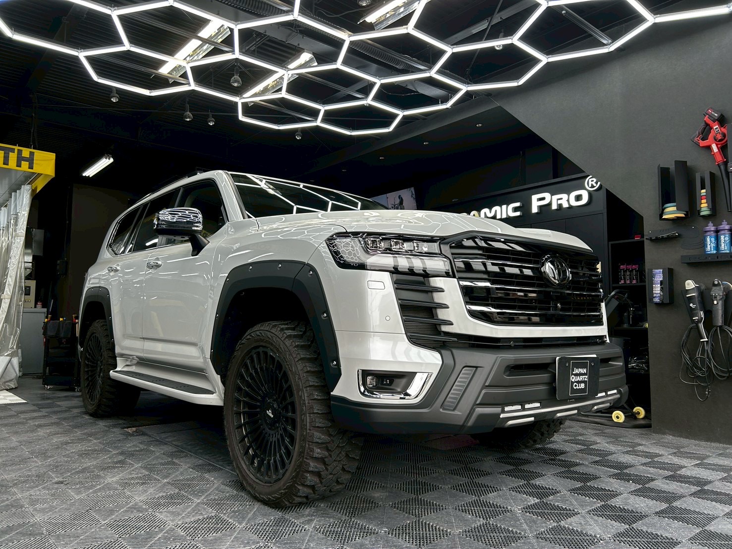 兵庫県三木市　M様　ランドクルーザー 300